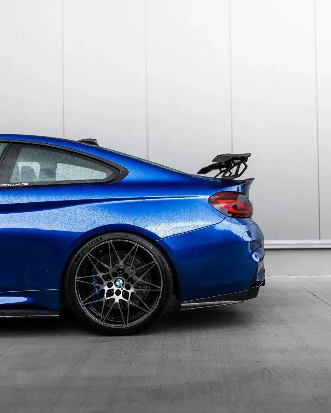 V Style Carbon Fiber Rear Wing - BMW F/G Chassis