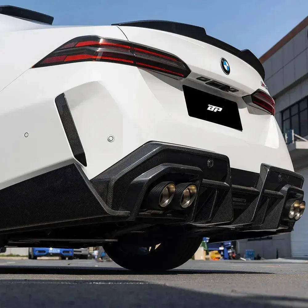 SQ Style Carbon Fiber Rear Diffuser V2 - BMW G90/G99 M5