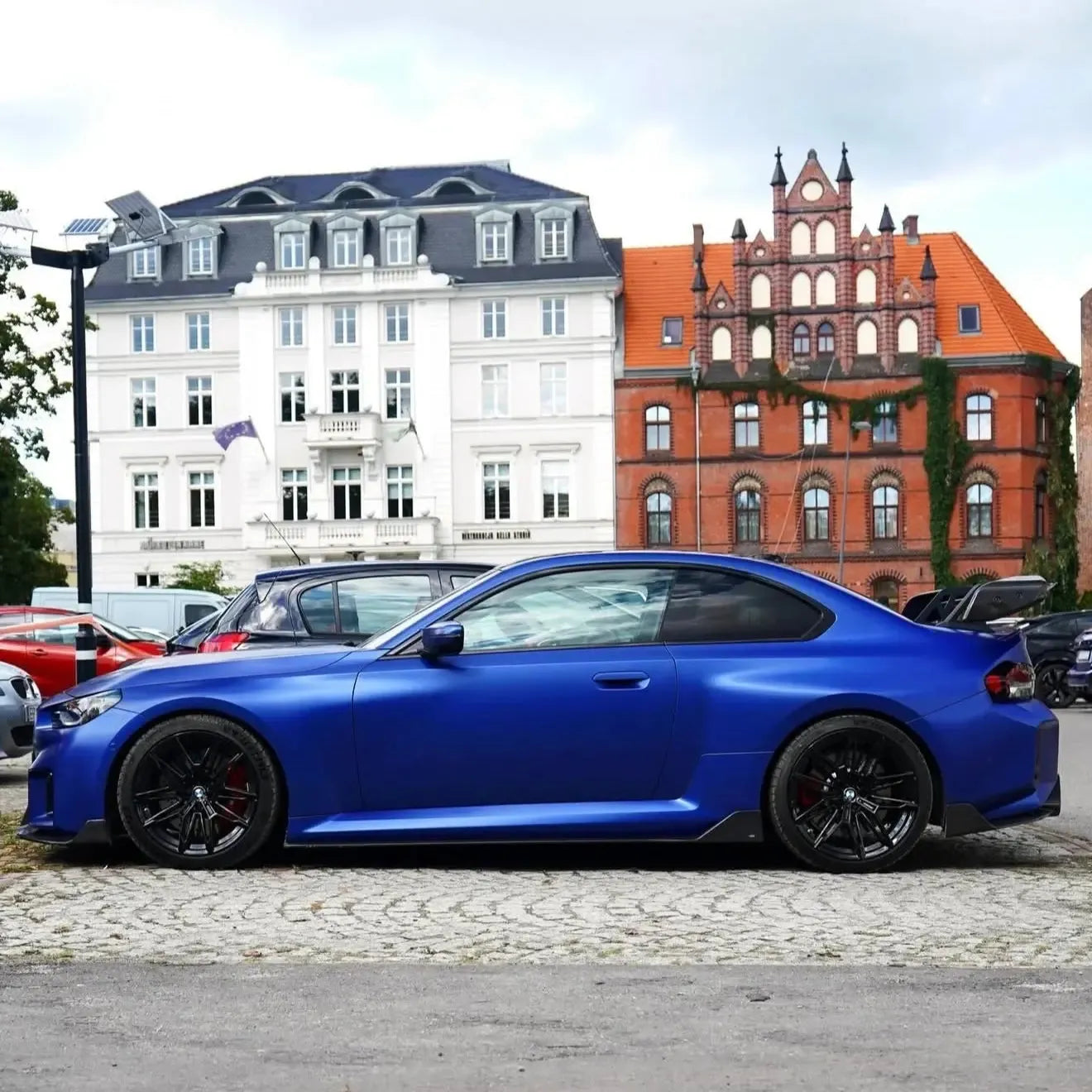 AD Style Carbon Fiber Side Skirt - BMW G87 M2