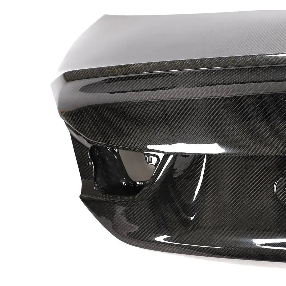 LW Style Carbon Fiber Duckbill Trunk - BMW F82 M4