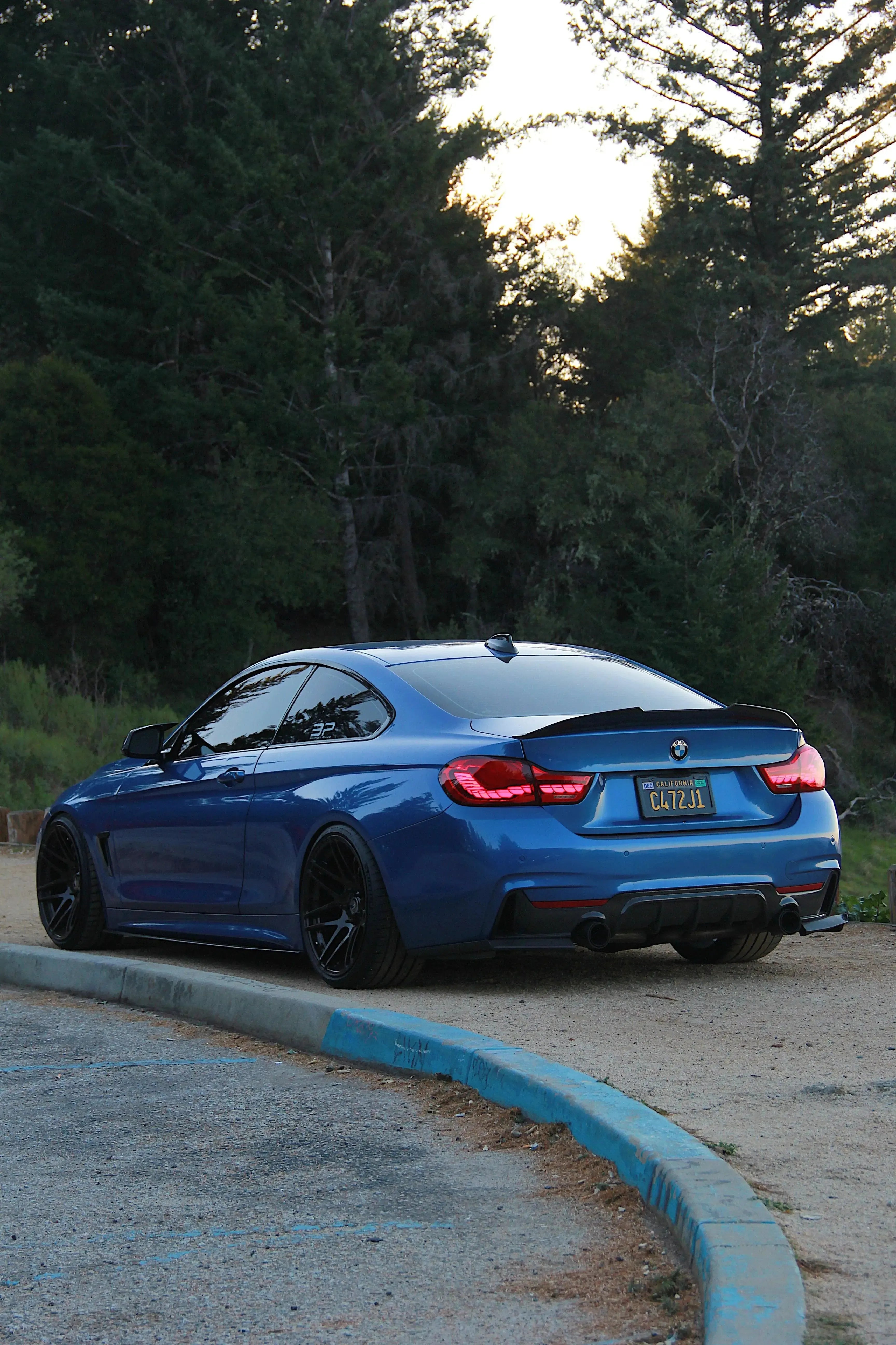 MP Style Carbon Fiber Side Skirts - BMW F32 / F33 / F36 4 Series