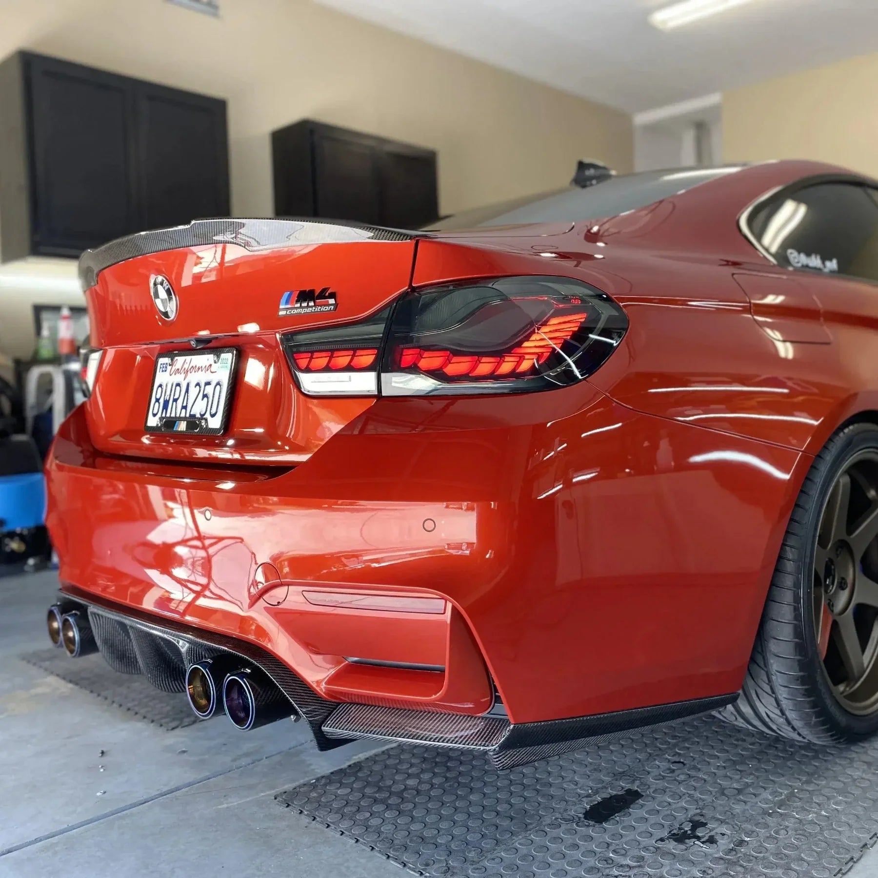 V Style Carbon Fiber Rear Canard Splitters - BMW F80 M3 & F82 / F83 M4