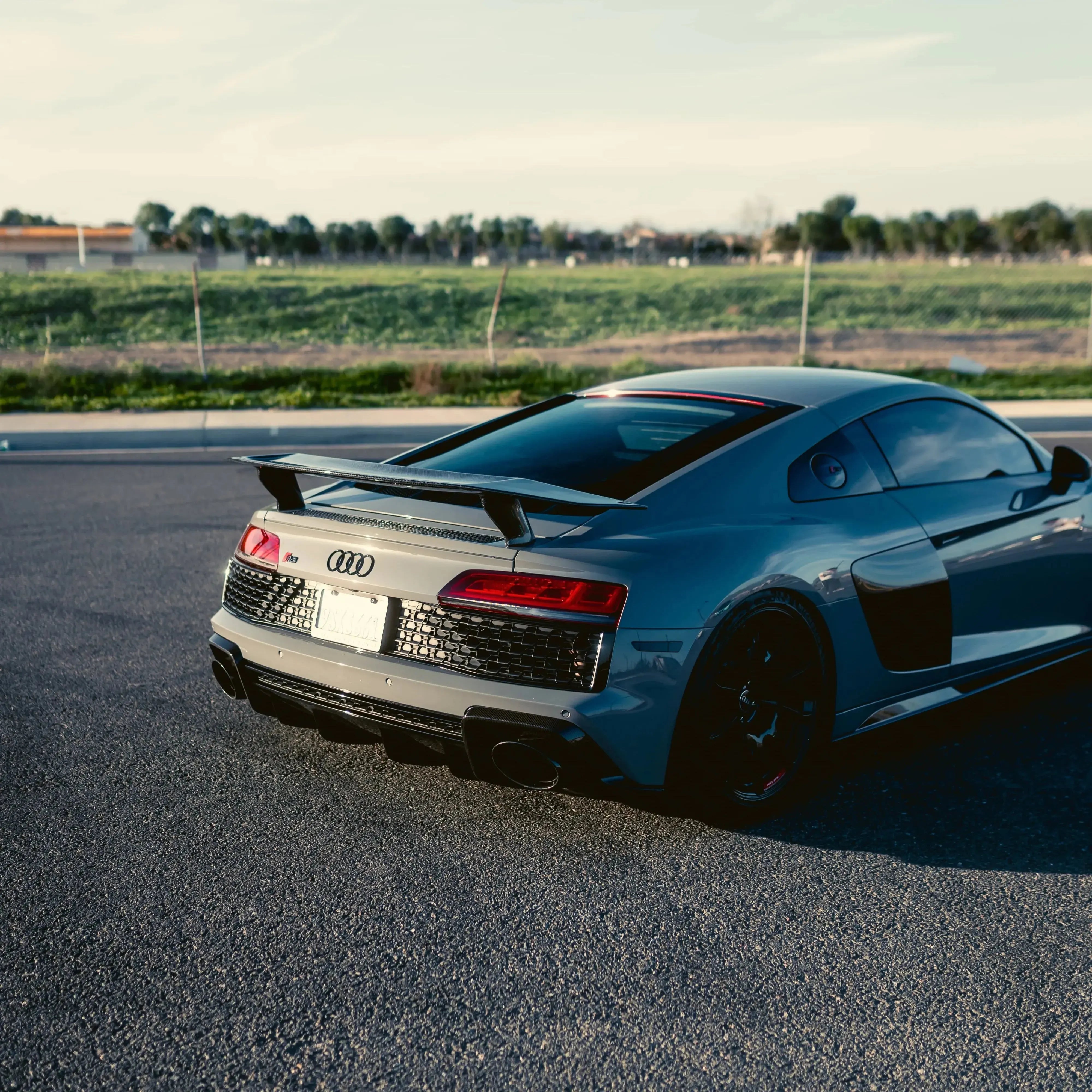 V Style Carbon Fiber Wing - Audi R8 V10 Gen 2